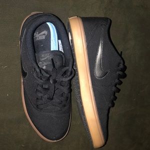 2018 Nike sneakers worn once